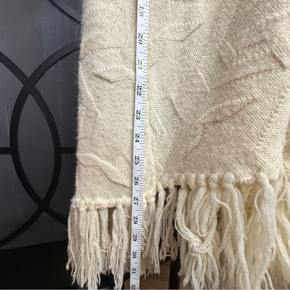 Vintage 1960s 1970s Wintuk Knit Sweater Poncho Cape w Scarf Collar Cream OSFM? - Picture 16 of 17